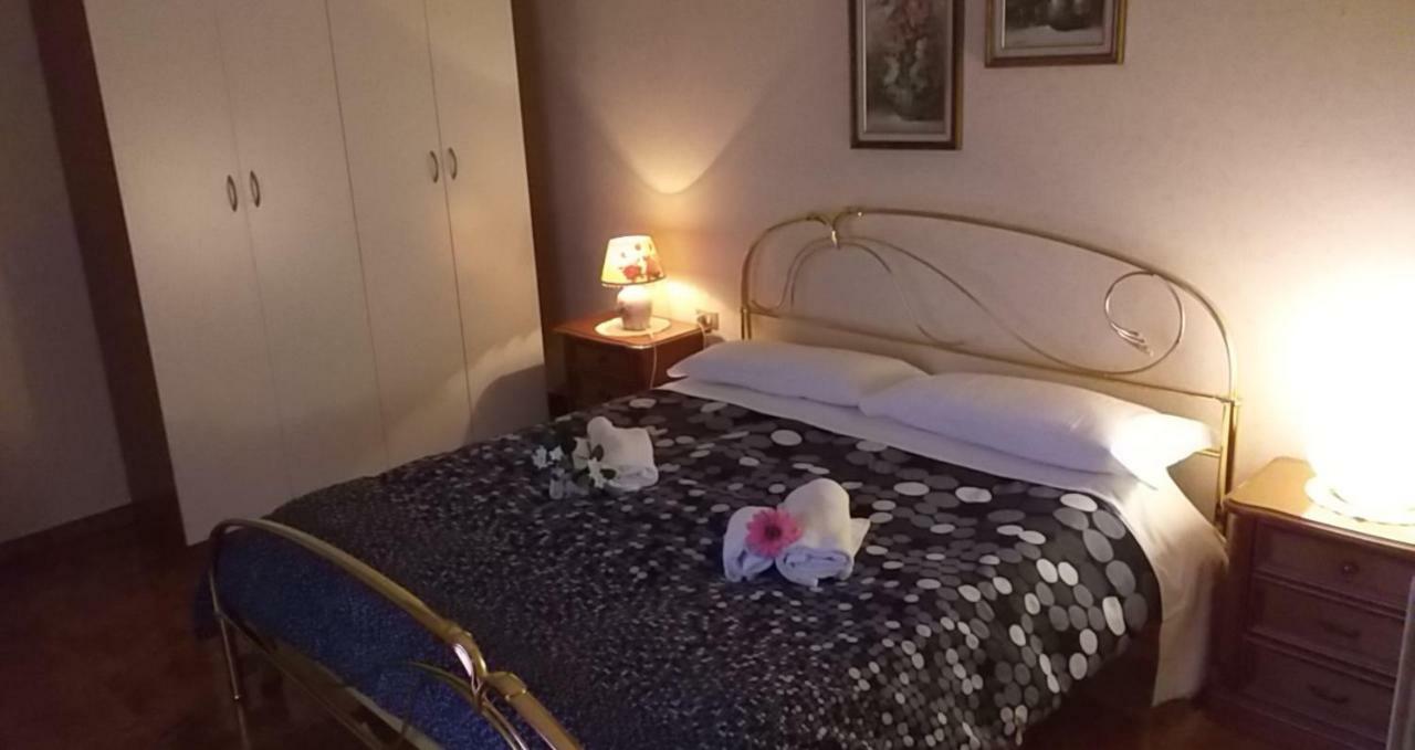 Apartament Casa Vacanze Niko Ap Cir Cni00247 シルミオーネ エクステリア 写真